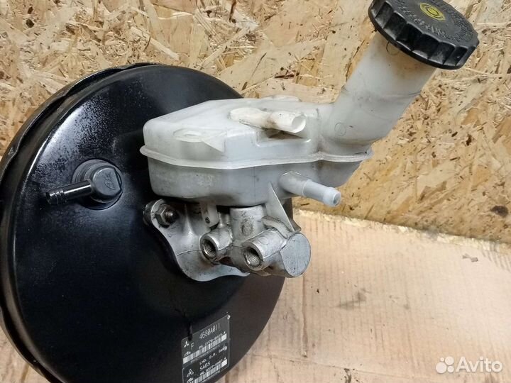 Вакуумник Mitsubishi Lancer 10