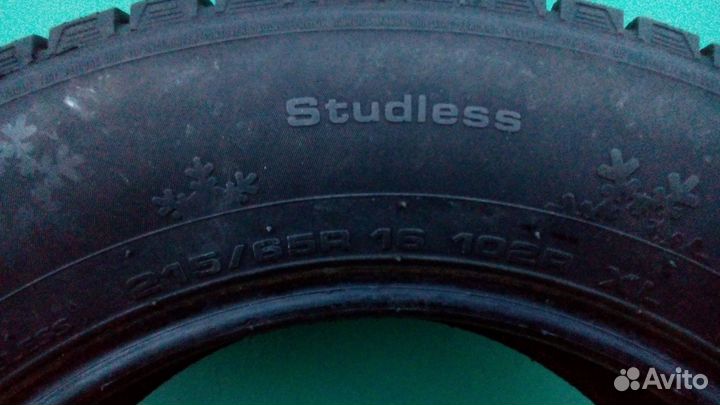 Kumho I'Zen KW31 215/65 R16