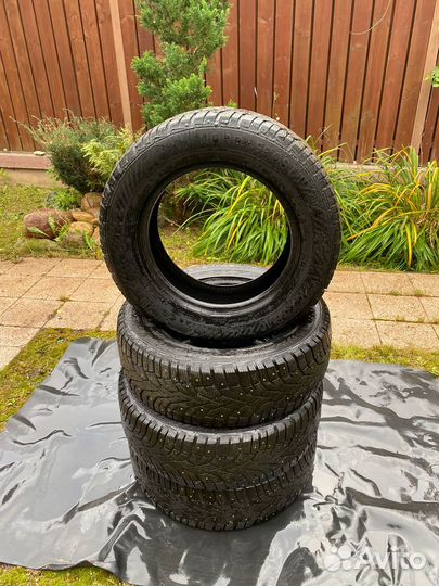 Gislaved NordFrost 100 SUV 215/65 R15 102T