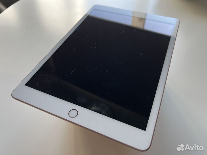 iPad 7 10.2” 128GB Gold Wi-Fi + LTE, в идеале