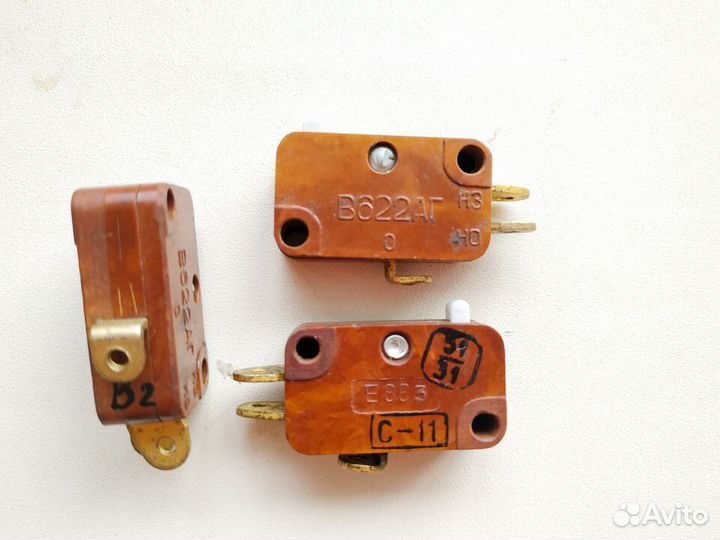 Микропереключатель В622аг