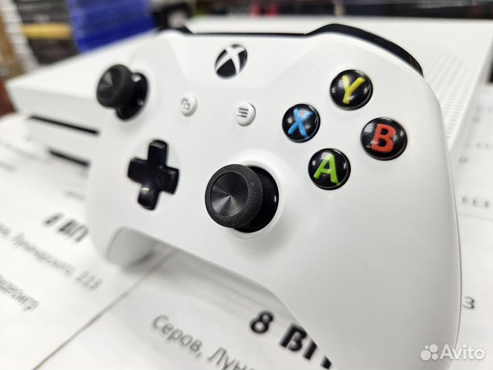 Xbox One S 1tb много игр