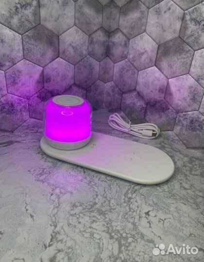 Зарядная станция с ночником