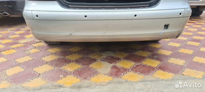 Задний бампер w211