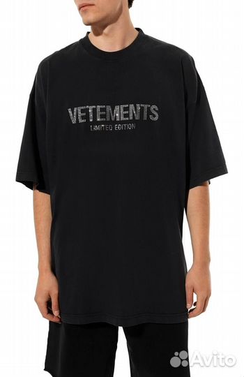 Футболка со стразами Vetements оверсайз