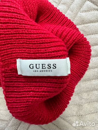 Шапка женская Guess