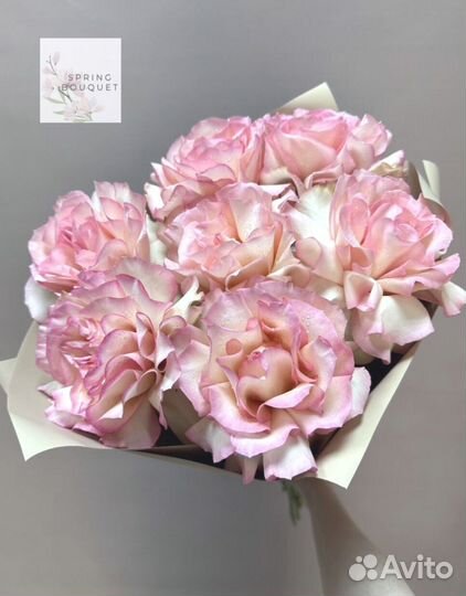 Букет из цветов на 8 марта