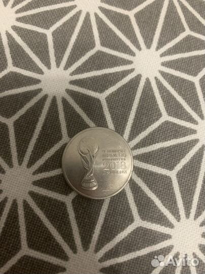 Продам монету