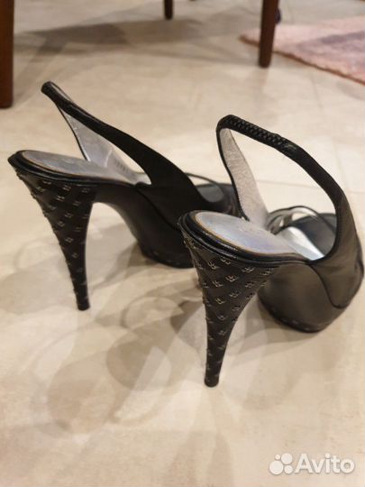 Босоножки casadei