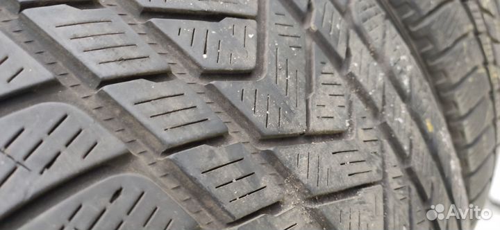 Pirelli Scorpion Winter 275/45 R21 110V