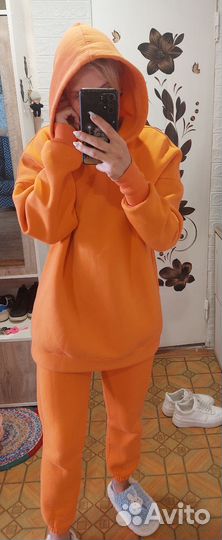 Спортивный костюм женский