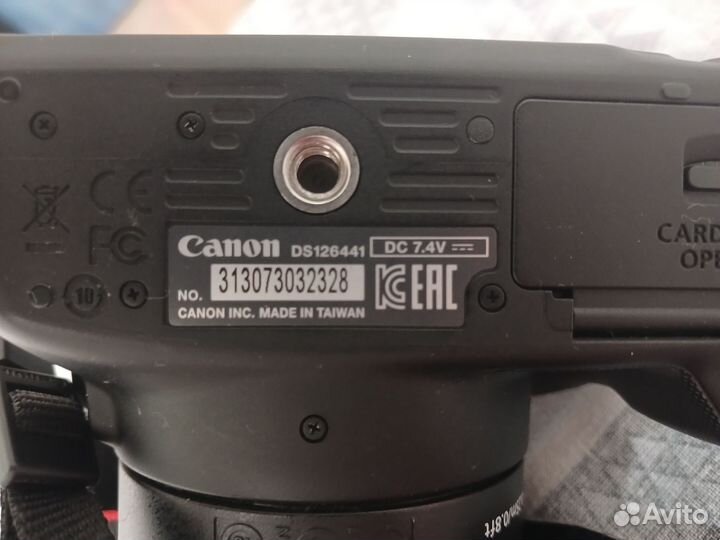 Зеркальный фотоаппарат canon