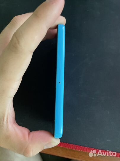 Телефон iPhone 5c