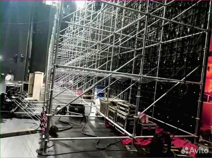 Строительные леса для сцен Layher подиумы/траверсы