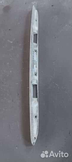 Накладка крышки багажника на Mercedes W210