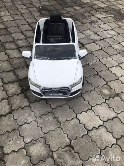 Детская машина на аккумуляторе с пультом