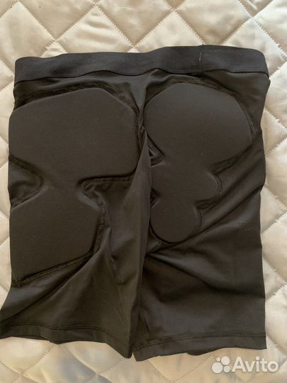 Защитные шорты для катания