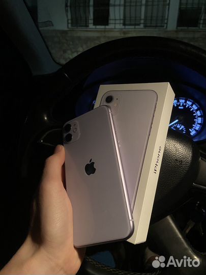 iPhone 11, 64 ГБ