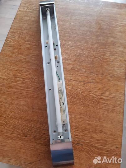 Светильник в стиле хайтек, длина 74 см