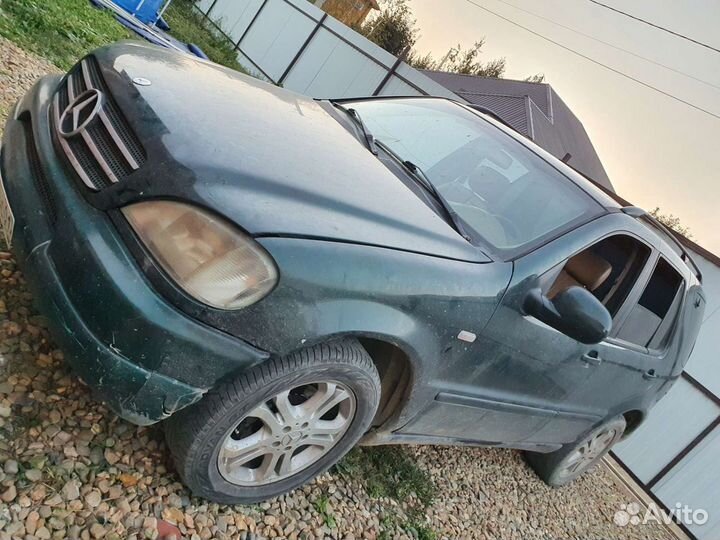 Крылья / Морда Mercedes ML320 Капот