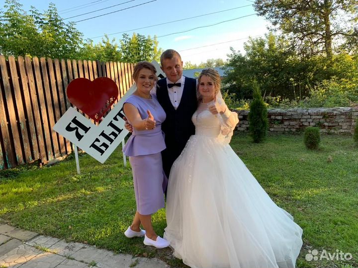 Ведущая / тамада на свадьбу,юбилей, день рождения