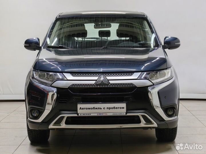 Mitsubishi Outlander 2.0 CVT, 2018, 199 237 км