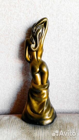 Статуэтка Юная дева