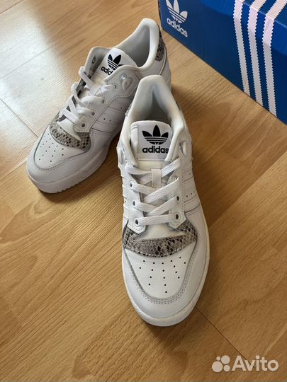 Кроссовки женские adidas originals Rivalry Low 86