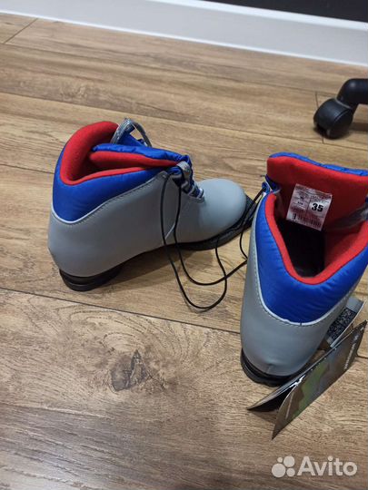 Лыжные ботинки nordway 35 размер, новые