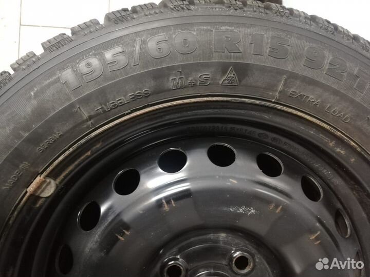 Зимняя шипованная резина в сборе r15 4 100