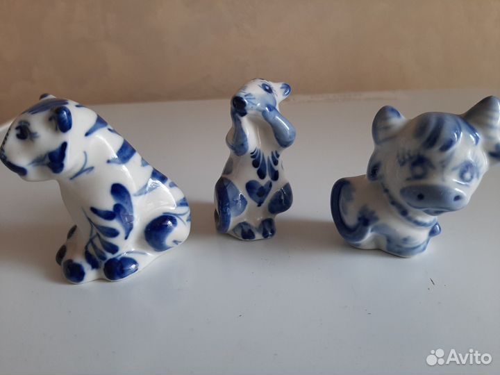 Фарфоровые статуэтки, гжель