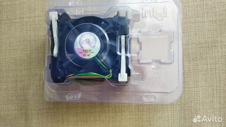 Вентилятор с радиатором для компьютера новый