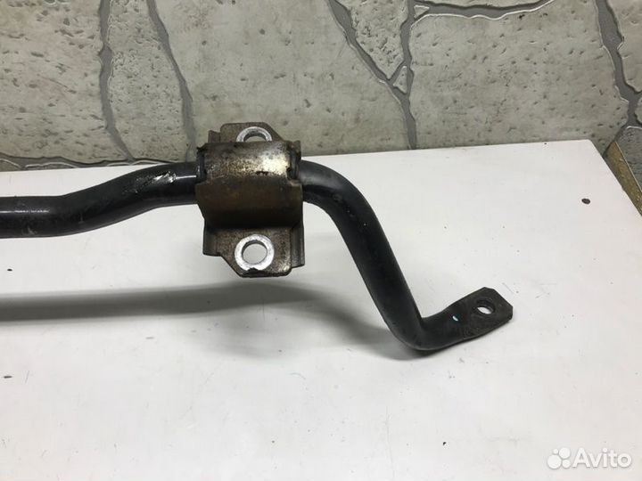 Стабилизатор поперечной устойчивости задний