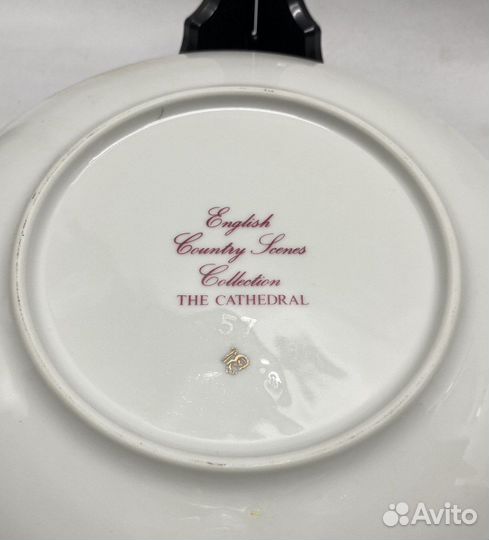 Тарелка декоративная Англия, на подставке