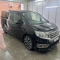 Honda Stepwgn 2.0 CVT, 2013, 180 000 км, с пробегом, цена 610 000 руб.