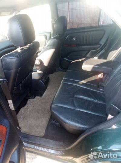 Toyota Harrier 3.0 AT, 1998, 151 800 км