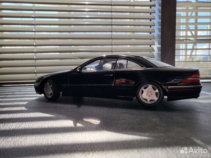 Коллекционный Mercedes Benz CL600 1/18 AutoArt