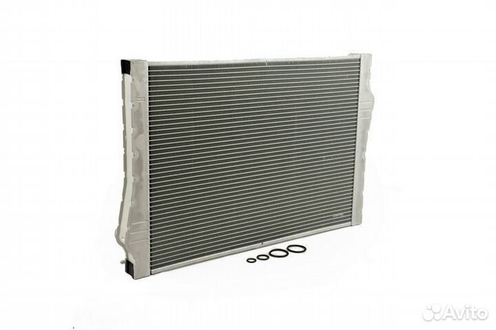 Радиатор охлаждающей жидкости BMW X5 E70 X6 E71