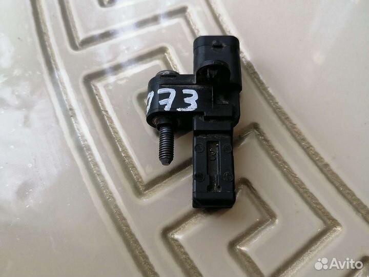 Датчик каленвала