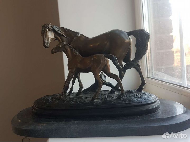 Номерная Бронза.Лошадь с жеребенком
