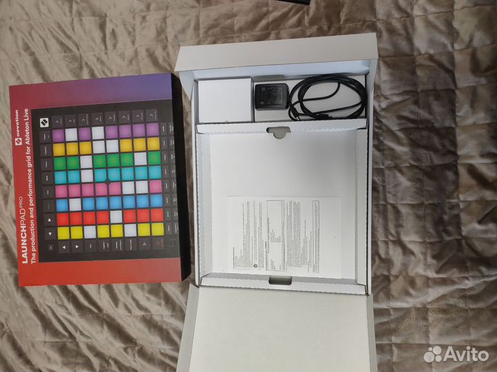 Миди контроллер Novation Launchpad Pro MK3