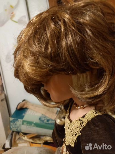 Парик женский