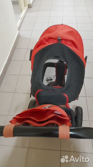 Трехколесный велосипед