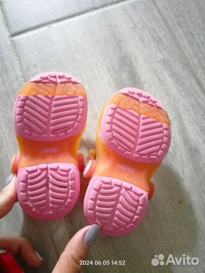 Сандалии для девочки crocs c5