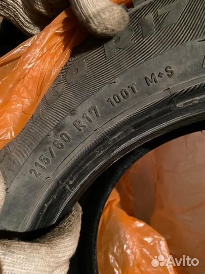 Pirelli Formula Ice 215/60 R17 100