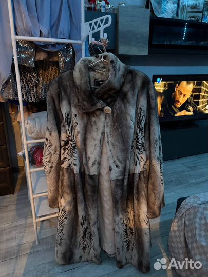 Продам норковую шубу