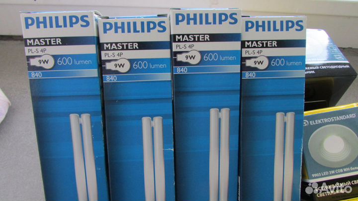 Лампы и лампочки в ассортименте