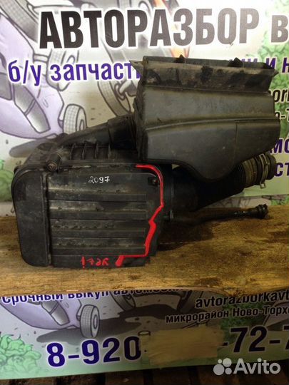 Корпус воздушного фильтра Skoda Yeti