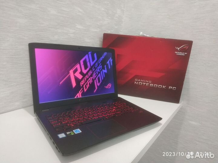 Asus ROG i7-6700HQ/GTX 960 4 GB/8 GB DDR4/SSD