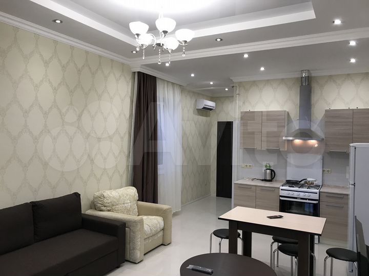 2-к. квартира, 50 м², 1/3 эт.